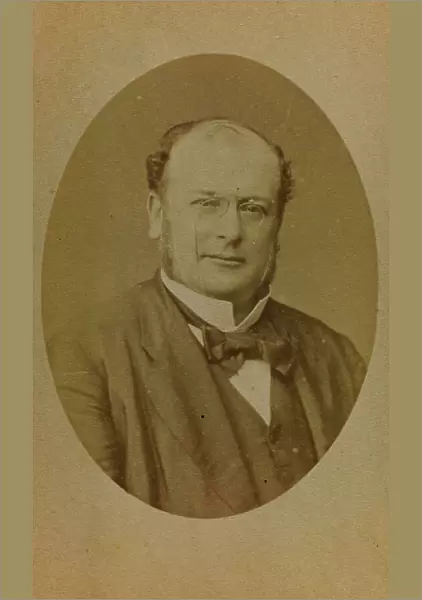 Portrait of a man, carte de visite; the support contains the indication: Gatineau