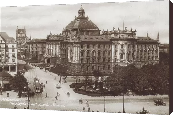 View of Karlsplatz, Munich, with the Courthouse