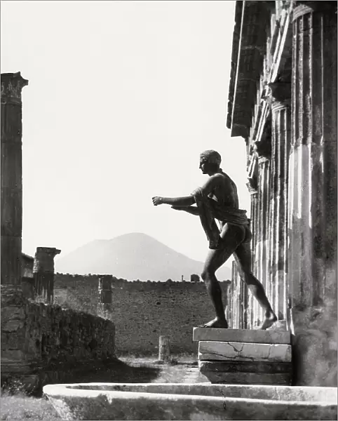 Statue at the Temple of Apollo, in Pompeii