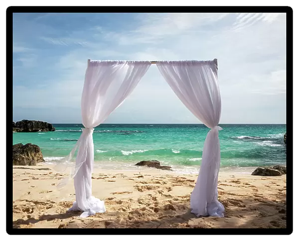Bermuda, Elsbeth Beach, Curtain on pink sand Beach with aquamarine water