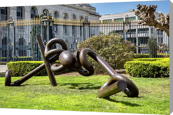 California, San Francisco, War Memorial and Performing Arts Center, Sculpture at Herbst Theater