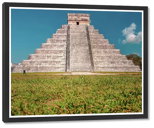 Mexico, Quintana Roo, El Castillo Pyramid in Chichen Itza archeological site