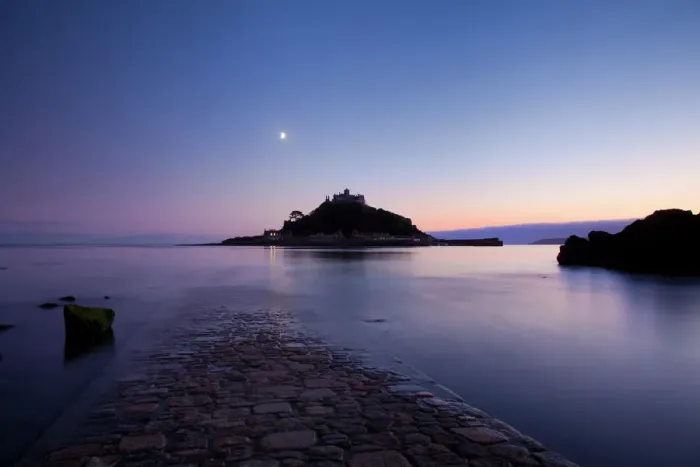 Framed Print : St Michaels Mount Print, Cornwall Causeway Scene at Dawn
