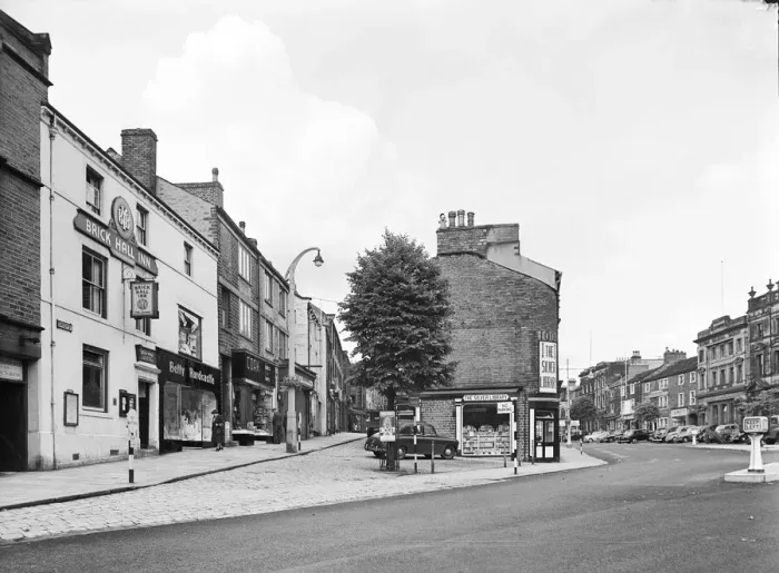 Framed Print : Skipton High Street Print, a58_00211 Framed Print : Skipton High Street Print, a58_00211