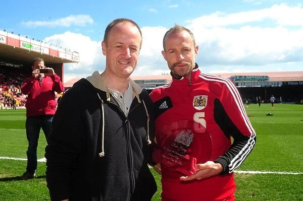 Bristol City FC: Louis Carey Receives Award vs. Huddersfield Town (27-04-2013)