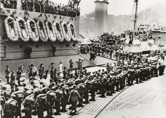 Framed Print : 1st Btn Argyll & Sutherland Highlanders Boarding HMS Ceylon Print Framed Print : 1st Btn Argyll & Sutherland Highlanders Boarding HMS Ceylon Print