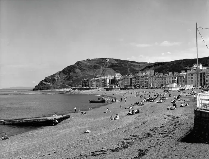 Framed Print : Aberystwyth 1950s Print - Mid Wales Seaside Resort Framed Print : Aberystwyth 1950s Print - Mid Wales Seaside Resort