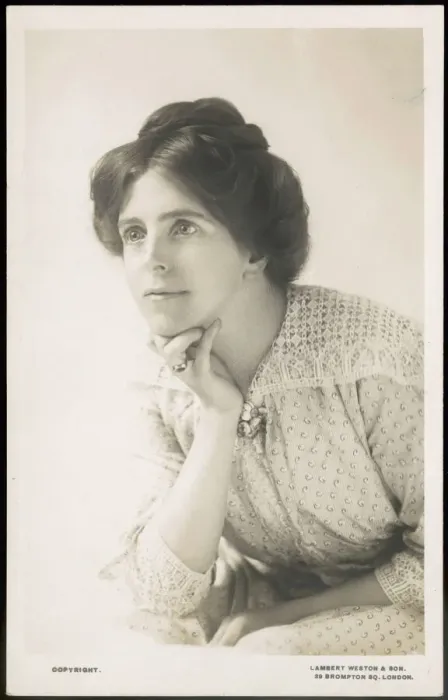 Framed Print : Studio Portrait Print of Annie Kenney Framed Print : Studio Portrait Print of Annie Kenney