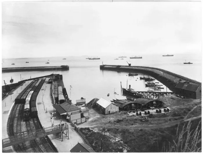 Framed Print : Barry Harbour Print 1925 Framed Print : Barry Harbour Print 1925
