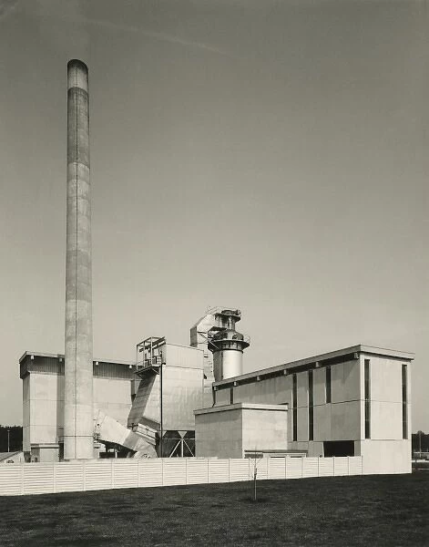 Basingstoke incinerator cooling tower