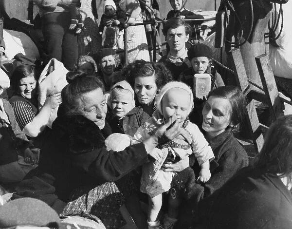 Belgian refugees on ship WWII