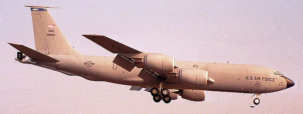 Boeing KC-135R Stratotanker 63-8033