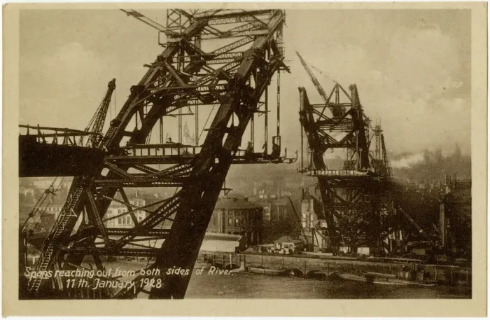 Framed Print : The Building of the Tyne Bridge Print - 11th January 1928