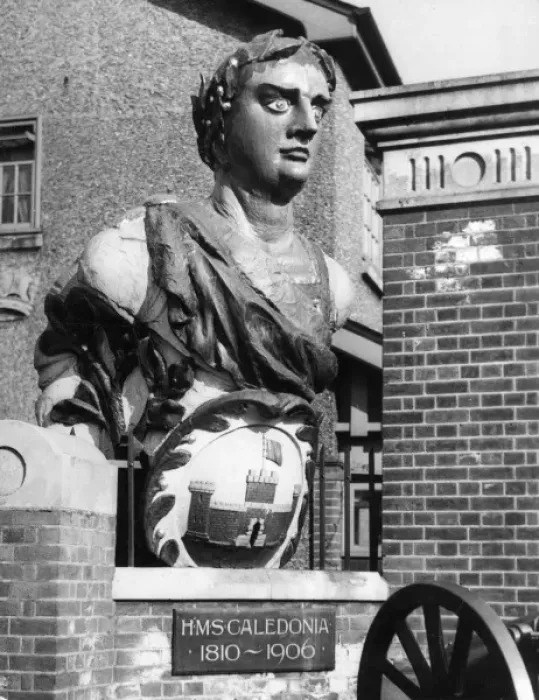 Framed Print : Caledonia Figurehead Print