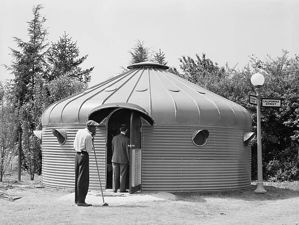 Diamaxion house, metal, adapted corn bin, built by Butler Br