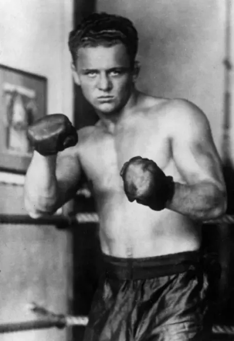 Framed Print : Ernst Pistulla German Light Heavyweight Boxer Print 1906-1944 Framed Print : Ernst Pistulla German Light Heavyweight Boxer Print 1906-1944