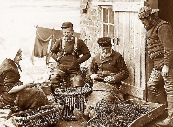 Fishermen in Fife, Scotland, reddin the lines