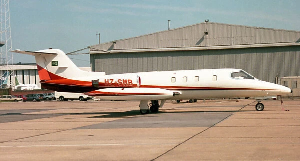 Gates Learjet 25XR HZ-SMB