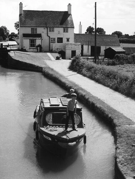 Grand Union Canal Boat