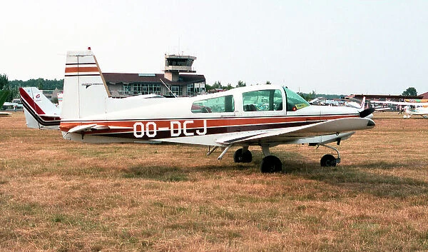 Grumman American AA-5 Traveler OO-DCJ