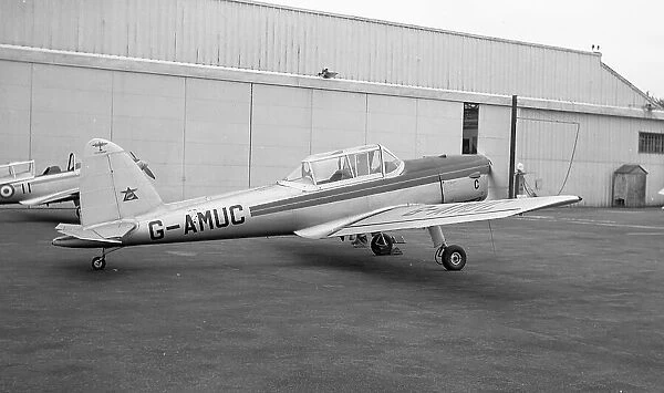 de Havilland DHC-1 Chipmunk 21 G-AMUC