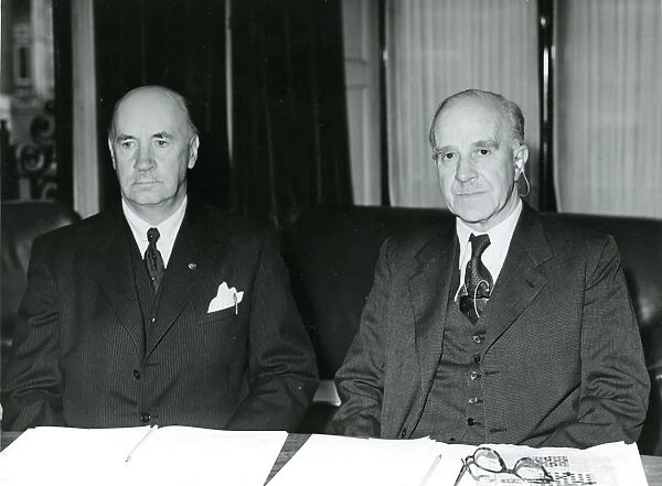 Igor Sikorsky, left, and H. Grinsted were both presented?