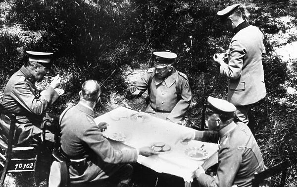 Kaiser Wilhelm II at lunch in the field, WW1