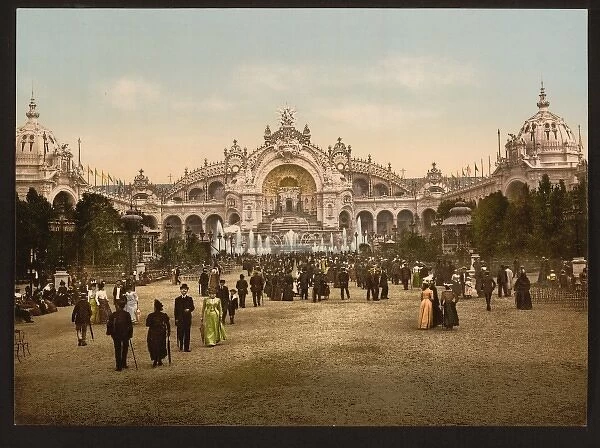 Le Chateau d eau and plaza, Exposition Universal, 1900, Pari