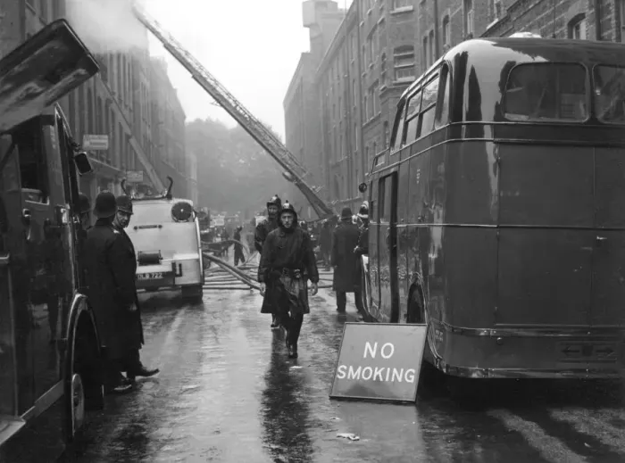 Framed Print : LFB Major Control Unit in Operation, Print 1955