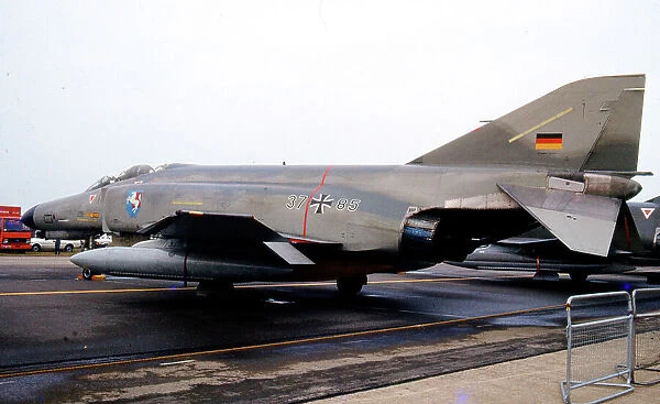 McDonnell Douglas F-4F 37+85