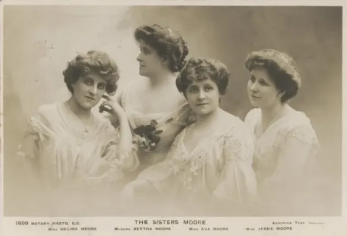Framed Print : The Moore Sisters Print, 1904 Framed Print : The Moore Sisters Print, 1904