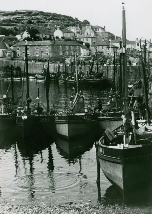 Framed Print : Mousehole Harbour Print, Cornwall 1929 Framed Print : Mousehole Harbour Print, Cornwall 1929