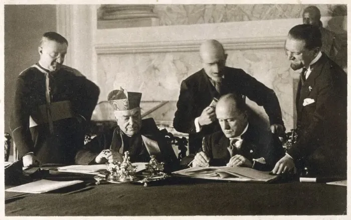 Framed Print : The Pope and Mussolini Sign the Concordat Print (1929)