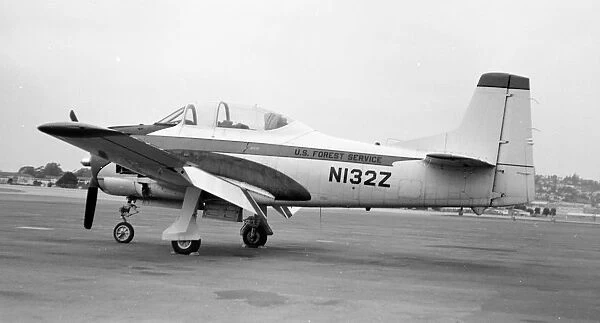 North American T-28B N132Z (msn 200-8) of the Us Forestry Service