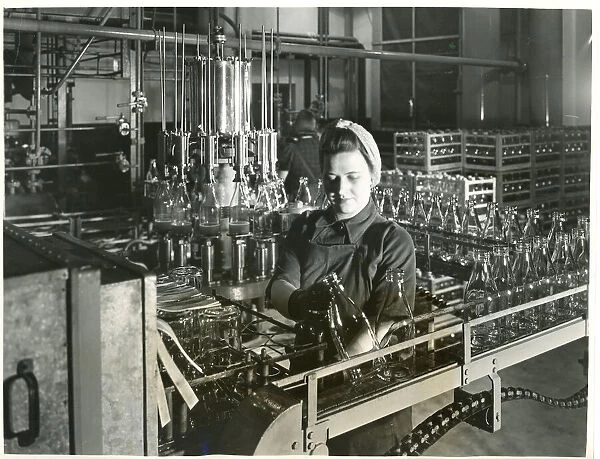 Production line - penicillin production Imperial Chemical Industries - 4 May 1944