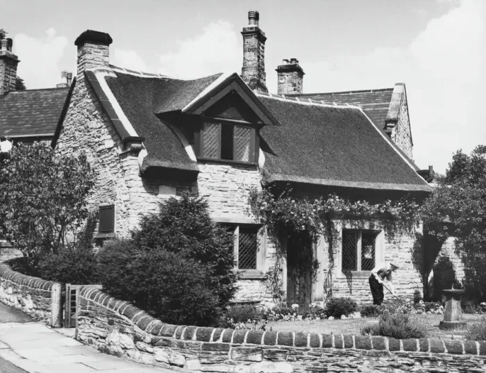 Framed Print : Print of Revolution House, Whittington Framed Print : Print of Revolution House, Whittington