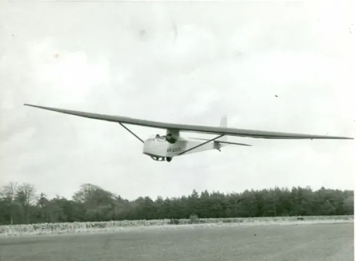 Framed Print : Scout Glider in Flight Print: Slingsby T.21 at Lasham, 1960s Framed Print : Scout Glider in Flight Print: Slingsby T.21 at Lasham, 1960s