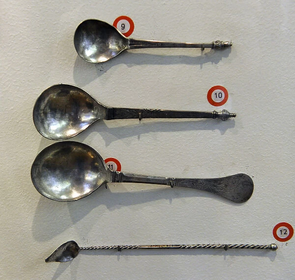 Spoons and spatula (silver). Museum of History and Navigatio