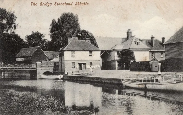 Framed Print : Stanstead Abbotts - The Bridge Print, 1907 Framed Print : Stanstead Abbotts - The Bridge Print, 1907