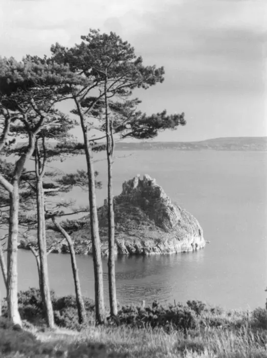 Framed Print : Thatcher Rock Print, Torquay, Devon, 1950s Framed Print : Thatcher Rock Print, Torquay, Devon, 1950s