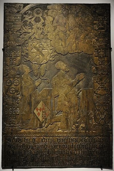 Tombstone with family Mijnden Van Amstel. Holland. 1550. Mus