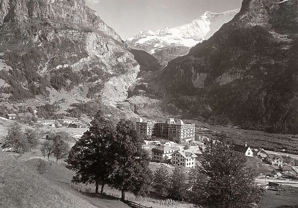 Vintage 19th century photograph - Grindelwald, Hotel Baren, Switzerland, mountains, Alps