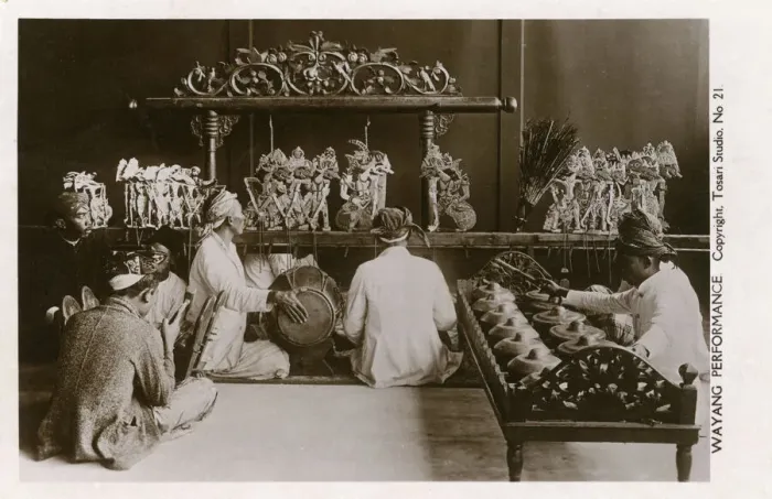 Framed Print : Java Wayang Print - Shadow Puppet Theatre circa 1920 Framed Print : Java Wayang Print - Shadow Puppet Theatre circa 1920