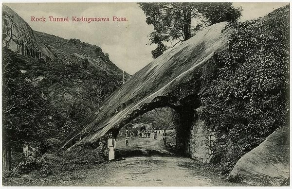 Western Province - Sri Lanka - Kaduganawa Pass