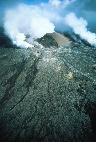 Aerial view of Pu u O o vent of Kilauea volcano