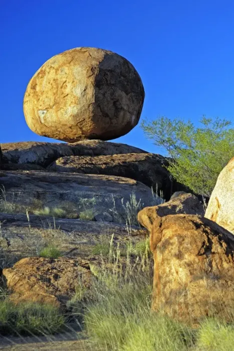 Framed Print : Devils Marbles (Karlu Karlu) Print
