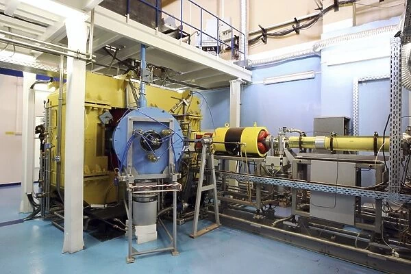 Heavy ion accelerator, Russia