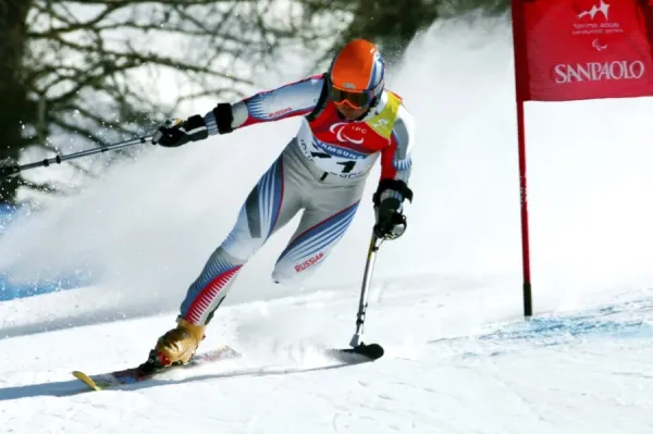 https://www.mediastorehouse.com.au/p/173/paralympics-skiier-6415974.jpg.webp