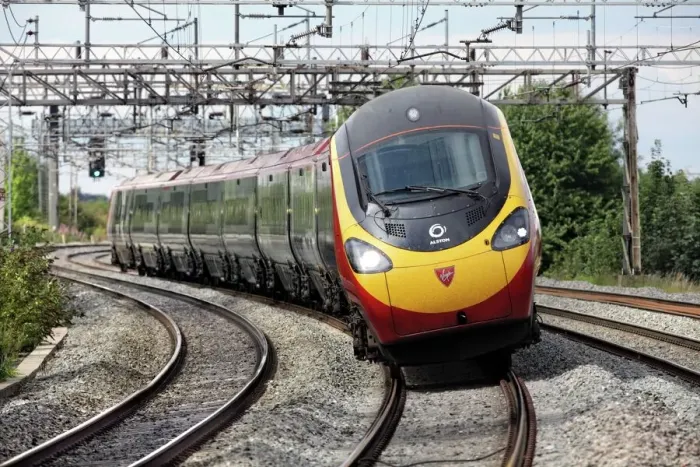 Framed Print : Pendolino Train Print Framed Print : Pendolino Train Print