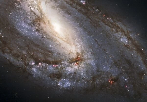Spiral galaxy M66, HST image C013  /  5579